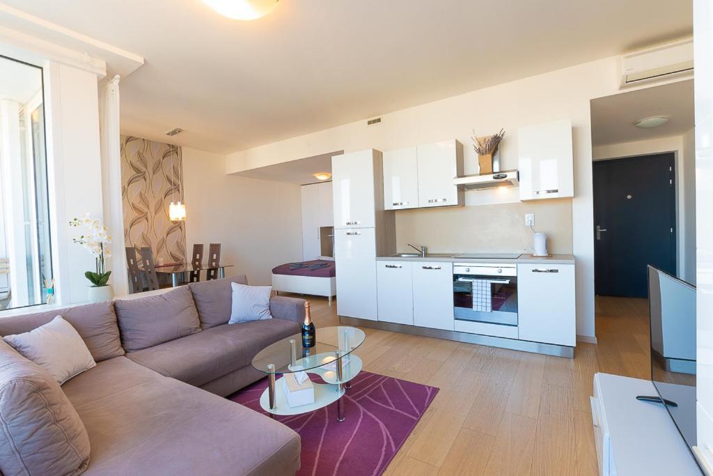 Panoramaview/31Thfloor!/Luxury/Wifi/Parking Apartment Bratislava Exterior photo